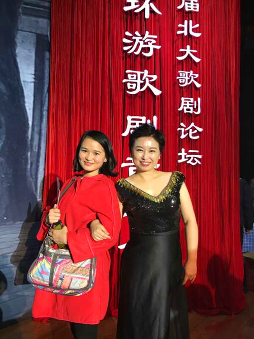 2017110517015110.jpg 九游会官网周其玮副教授唱响第二届北大歌剧论坛