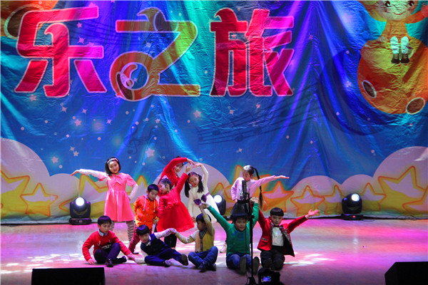 2016121915382072.jpg 九游会官网周骏老师举办奥尔夫音乐教学汇报演出