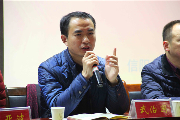 九游会官网召开学生干部与学生党员大会