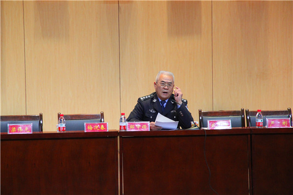 2016112410380625.jpg 九游会官网召开学生安全教育知识讲座
